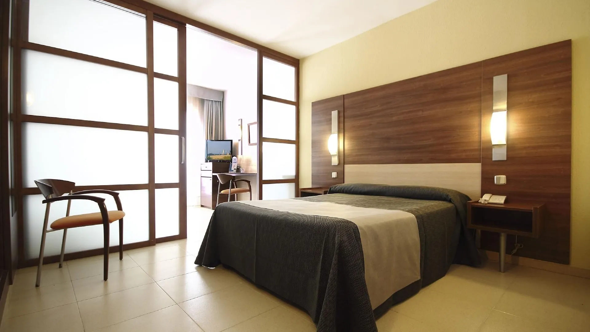 Aqua Hotel Aquamarina & Spa Санта-Сусанна