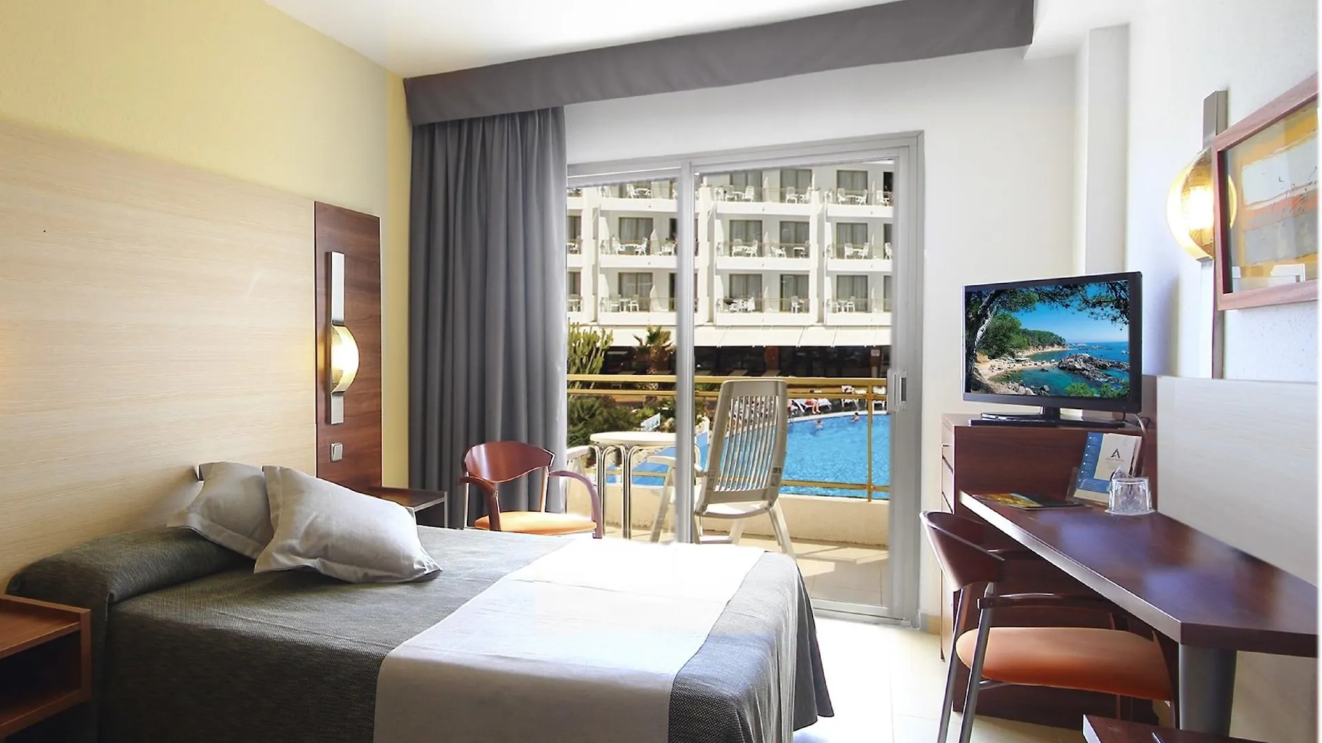 ****  Aqua Hotel Aquamarina & Spa Santa Susanna España